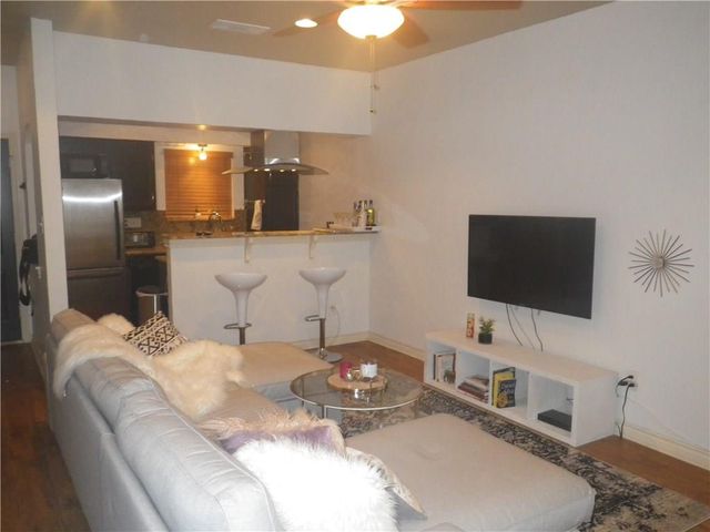 1908 San Antonio ST 212, Austin, TX 78705