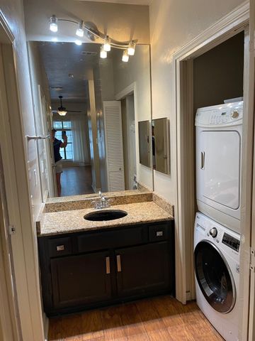 1908 San Antonio ST 212, Austin, TX 78705