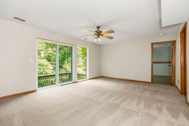 1704 Hunter Drive, Olathe, KS 66061