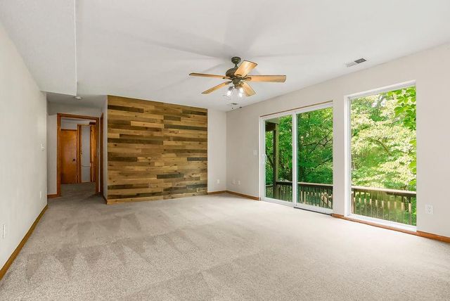 1704 Hunter Drive, Olathe, KS 66061