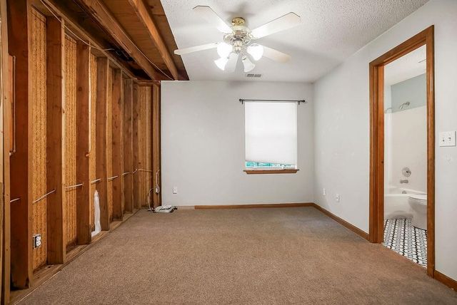 1704 Hunter Drive, Olathe, KS 66061