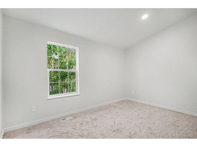 2537 E Nichols Cir, Centennial, CO 80122