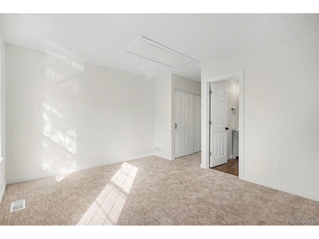 2537 E Nichols Cir, Centennial, CO 80122