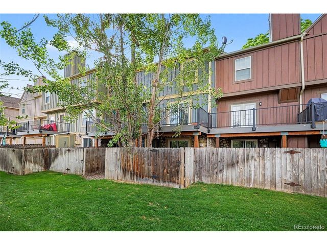 2537 E Nichols Cir, Centennial, CO 80122