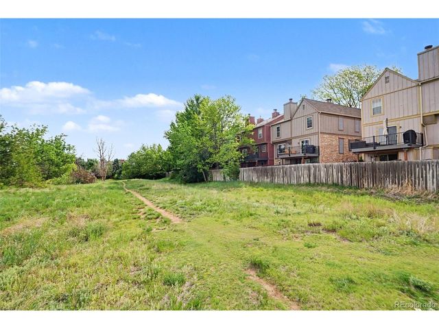 2537 E Nichols Cir, Centennial, CO 80122