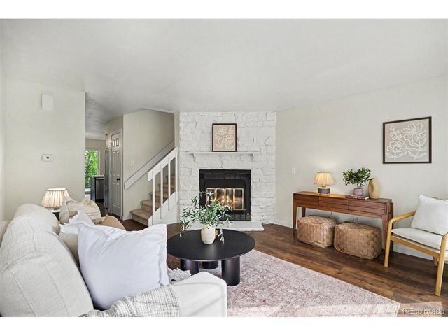 2537 E Nichols Cir, Centennial, CO 80122