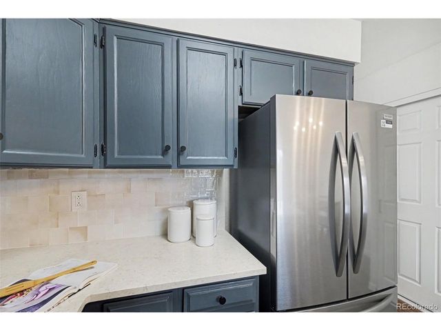 2537 E Nichols Cir, Centennial, CO 80122