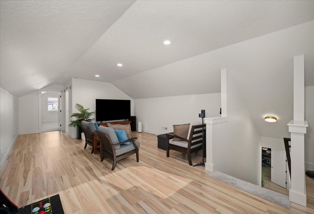 18006 E Apollo Rd, Greenacres, WA 99016