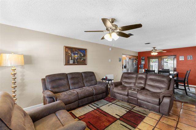 7822 SW 7th Ct, North Lauderdale, FL 33068