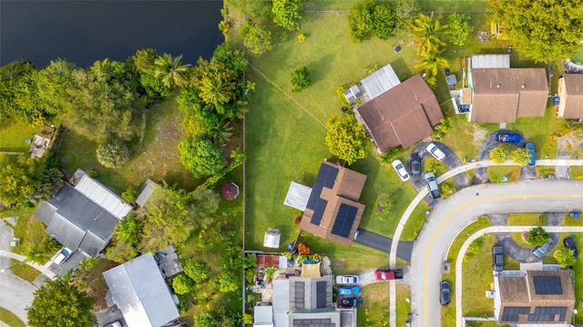 7822 SW 7th Ct, North Lauderdale, FL 33068