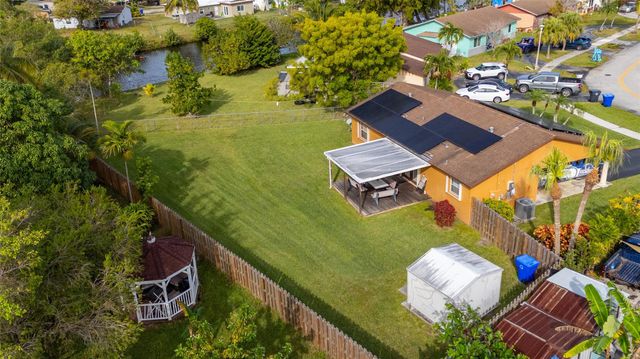 7822 SW 7th Ct, North Lauderdale, FL 33068