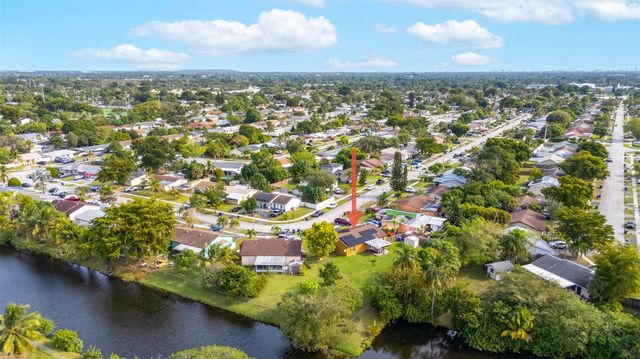 7822 SW 7th Ct, North Lauderdale, FL 33068