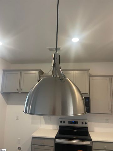 30 Halsey Street, Central, SC 29630