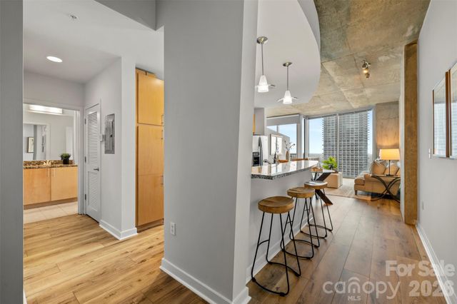 210 N Church Street 1810, Charlotte, NC 28202