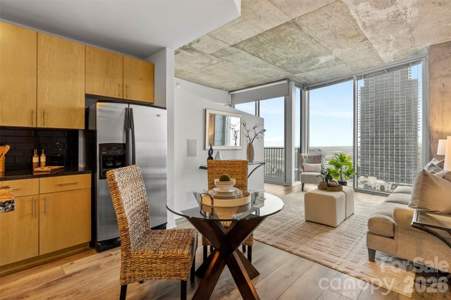 210 N Church Street 1810, Charlotte, NC 28202