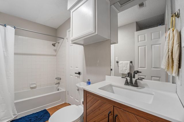 3111 Tom Green ST 208, Austin, TX 78705