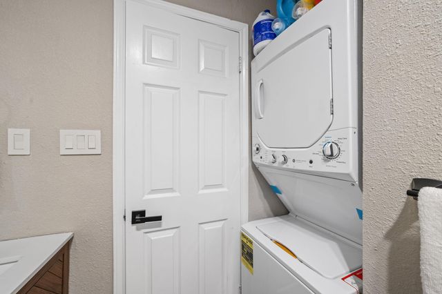 3111 Tom Green ST 208, Austin, TX 78705