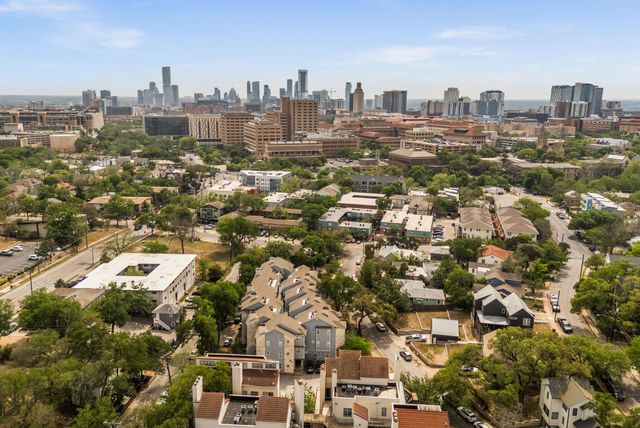 3111 Tom Green ST 208, Austin, TX 78705