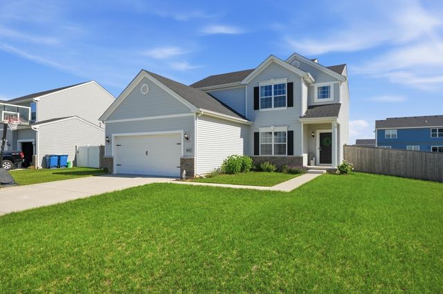 8658 Valley Forge Way, Lowell, IN 46356