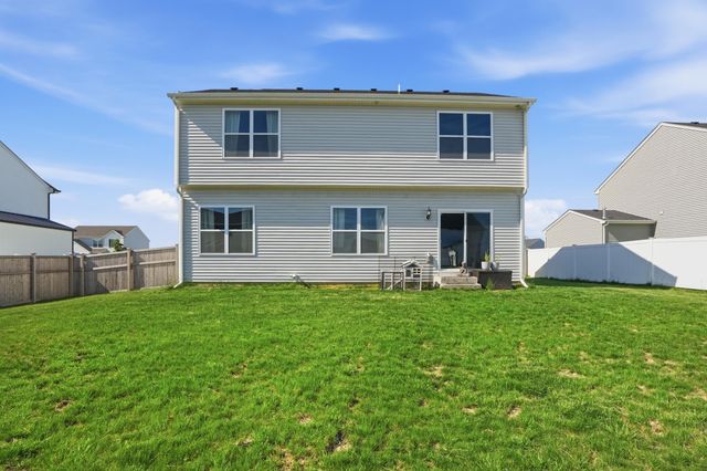 8658 Valley Forge Way, Lowell, IN 46356