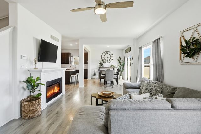 8658 Valley Forge Way, Lowell, IN 46356