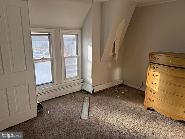 46 W BALTIMORE AVE, Clifton Heights, PA 19018