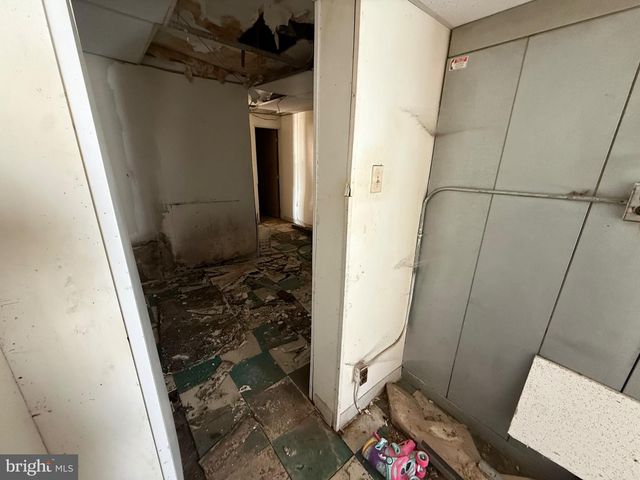 46 W BALTIMORE AVE, Clifton Heights, PA 19018