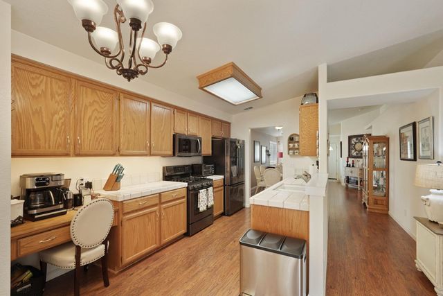 2109 Bluejay Way, Lodi, CA 95240