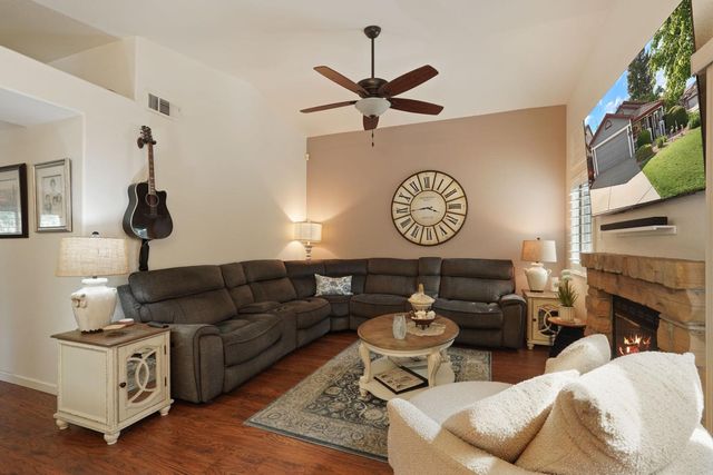 2109 Bluejay Way, Lodi, CA 95240