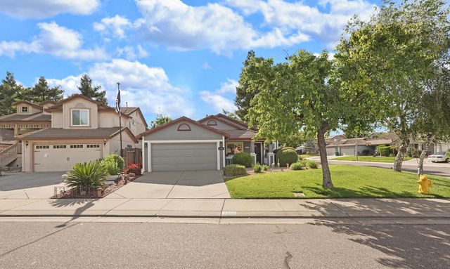 2109 Bluejay Way, Lodi, CA 95240