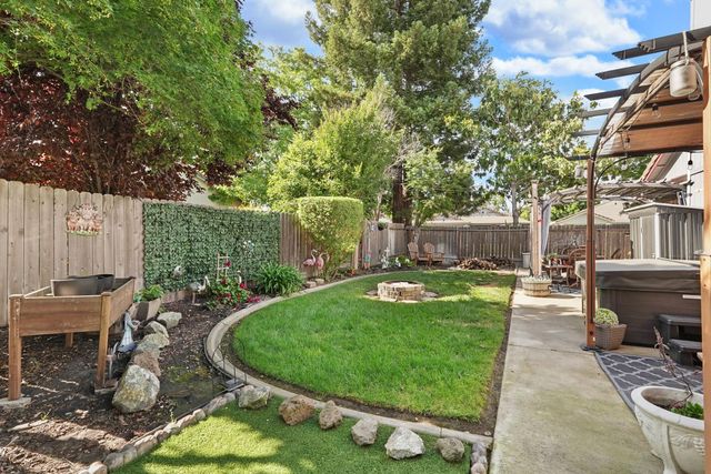 2109 Bluejay Way, Lodi, CA 95240