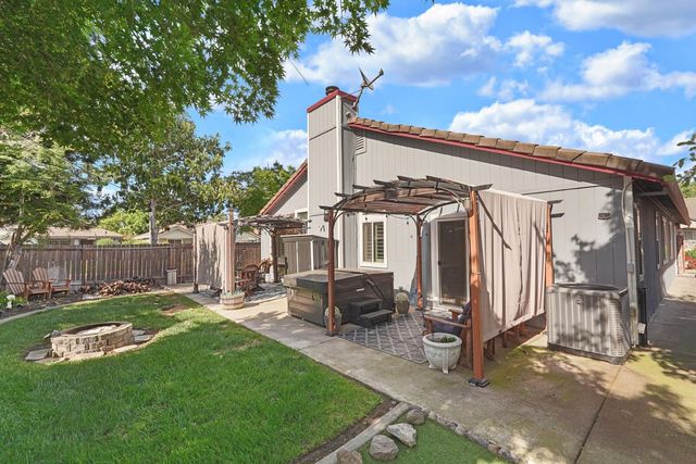 2109 Bluejay Way, Lodi, CA 95240