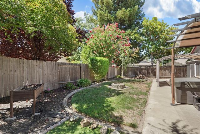 2109 Bluejay Way, Lodi, CA 95240