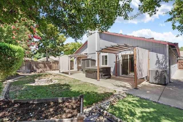 2109 Bluejay Way, Lodi, CA 95240