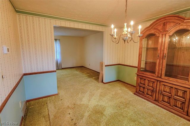 1821 Hiram Street, Louisville, OH 44641