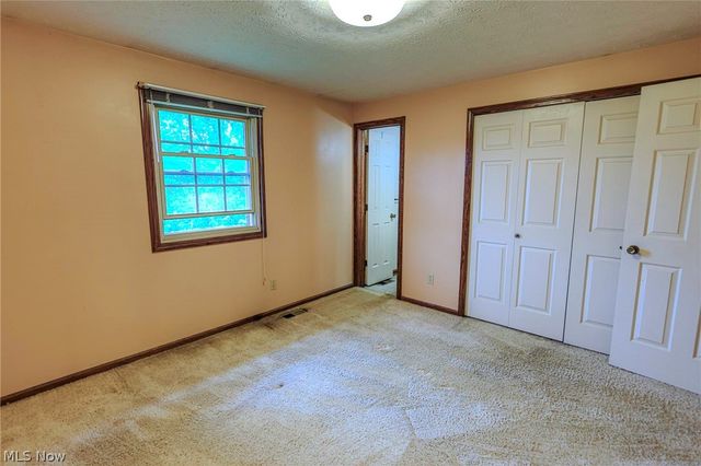 1821 Hiram Street, Louisville, OH 44641