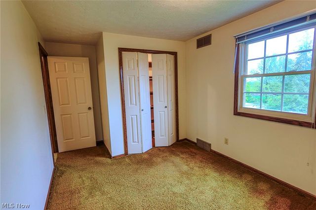 1821 Hiram Street, Louisville, OH 44641
