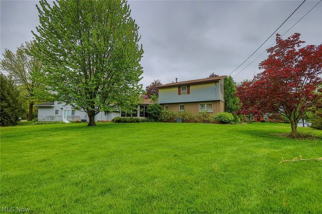 1821 Hiram Street, Louisville, OH 44641