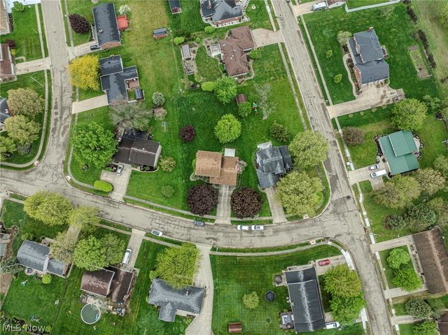 1821 Hiram Street, Louisville, OH 44641