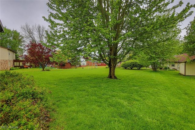 1821 Hiram Street, Louisville, OH 44641
