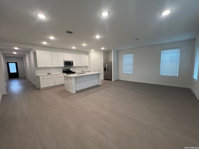 8908 San Carlos, Seguin, TX 78155