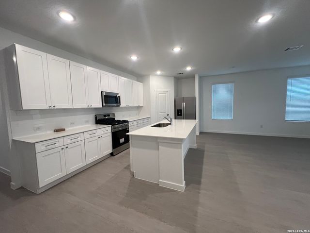 8908 San Carlos, Seguin, TX 78155