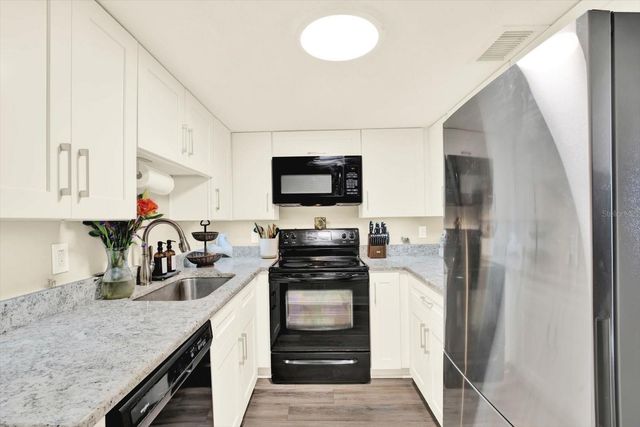 1707 E NEW ORLEANS AVENUE, Tampa, FL 33610