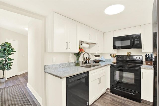 1707 E NEW ORLEANS AVENUE, Tampa, FL 33610