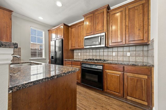 2529 Champagne Drive, Irving, TX 75038