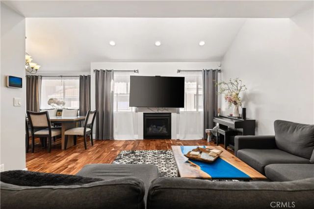 10550 Sunland 7, Sunland, CA 91040