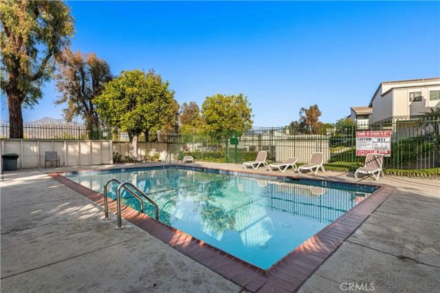 10550 Sunland 7, Sunland, CA 91040