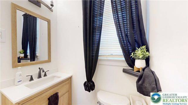 1404 East Highland Street, Allentown City, PA 18109