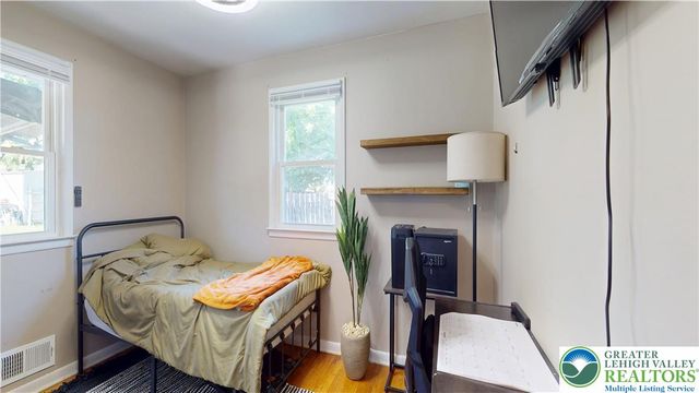 1404 East Highland Street, Allentown City, PA 18109