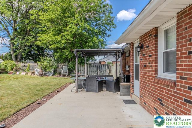 1404 East Highland Street, Allentown City, PA 18109